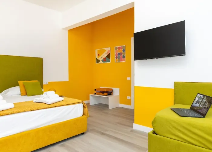 Sunny Flat סורנטו